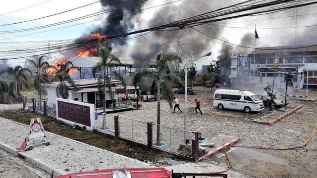 เหตุท่อส่งก๊าซระเบิด ใกล้สถานีตำรวจภูธรเปร็ง อ.บางบ่อ จ.สมุทรปราการ ในครั้งนั้นมีรายงานผู้บาดเจ็บกว่า 10 คน