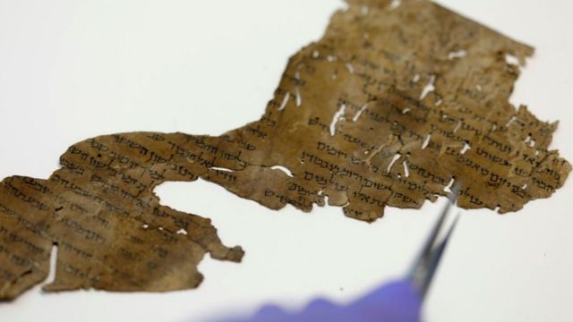 Papiro de los evangelios originales.