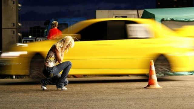 Участнице гонок на "Гелендвагене" дали еще 155 часов общественных работ ...