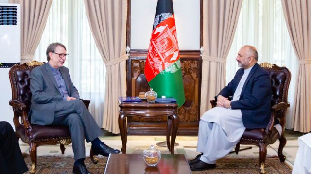 افغانستان می گوید در سفر آقای بهاروند اسناد لازم به او تحویل داده شده است