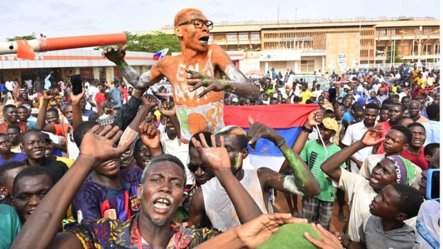 حامیان کودتای نظامیان در پایتخت