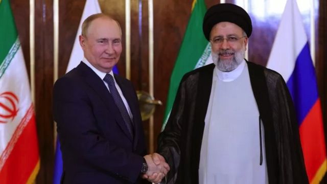 Президент России Владимир Путин с президентом Ирана Ибрагимом Раисе в июле