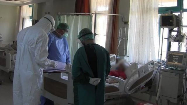 Türkiye'de tedavi gören bir Covid hastası