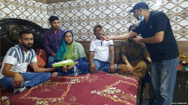 உம்ரானின் விளையாட்டால் குடும்பத்தில் உள்ள அனைவரும் மகிழ்ச்சியாக உள்ளனர்