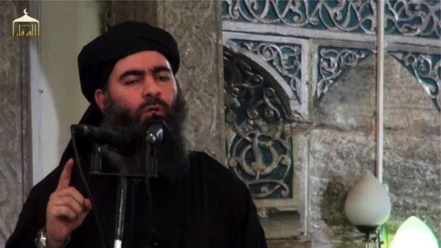 Abu Bakr al-Baghdadi yatangaje ishingwa rya leta yiyita iya kisilamu ubwo yari mu musigiti wa al-Nuri i Mosul muri Irake mu kwezi kwa karindwi mu mwaka wa 2014