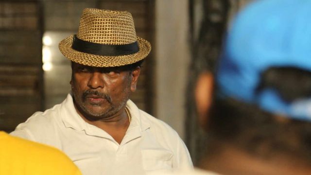 இரவின் நிழல்