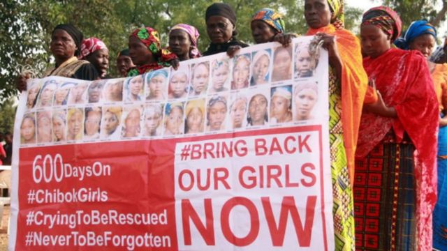 Boko Haram ainda não libertou meninas sequestradas em 2014