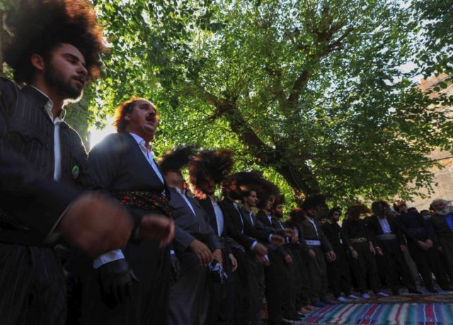 احتفال صوفي في مدينة عقرة الكردية في العراق، بمناسبة المولد، عام 2020