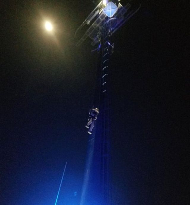 Firefighters rescue people stuck on SeaWorld rollercoaster