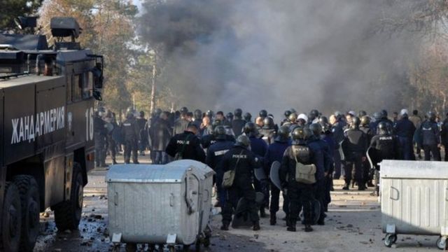 Bolqarıstanın ən böyük qaçqın düşərgəsində qaçqın və polis arasında toqquşma baş verib