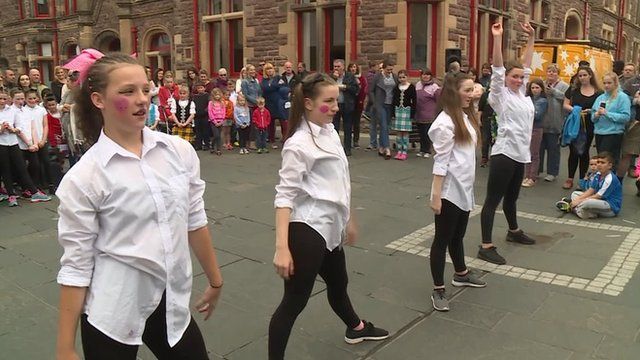 Fèis Cheilteach Innse Gall