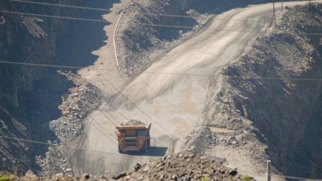 Cá mỏ khai thác đất hiếm ở Trung Quốc