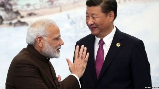 भारतीय प्रधानमंत्री नरेंद्र मोदी और चीन के राष्ट्रपति शी जिनपिंग