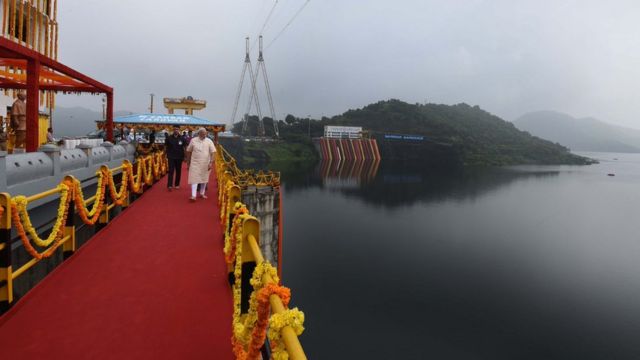 सरदार सरोवर बांध