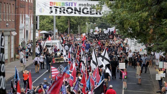 Enfrentamiento entre supremacistas blancos y opositores en Charlottesville