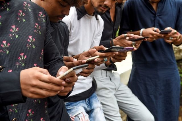 India mobile users