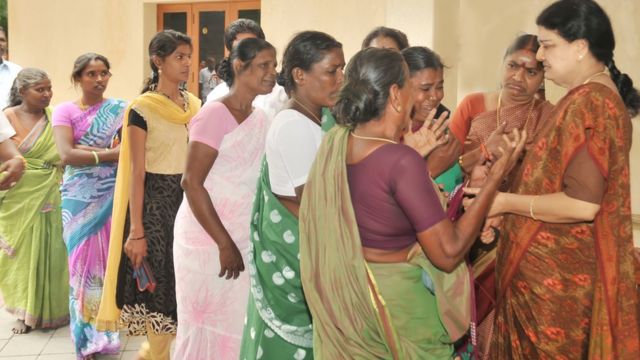 சசிகலா
