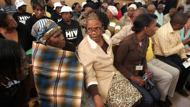 La madre de Simelane, Mally, durante el juicio por el asesinato de su hija.