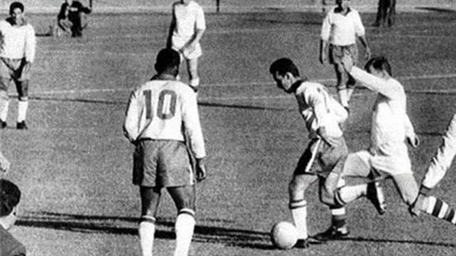 Partida entre Brasil e Tchecoslováquia na Copa do Chile, em 1962