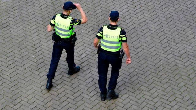 Hollanda polisi