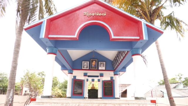 மேலவளவு நினைவு இடம்