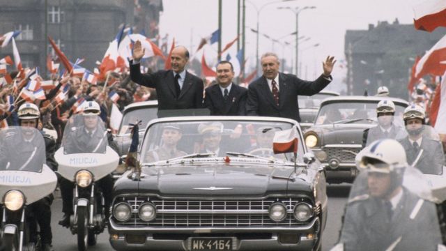 Edward Gierek đón Valéry Giscard d'Estaing tại Warsaw