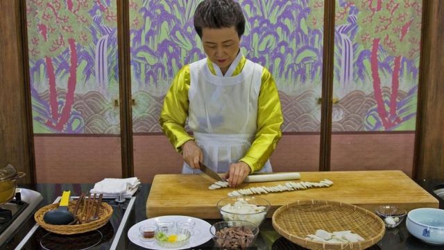 Por qué en Corea del Sur calculan la edad en platos de sopa - BBC News Mundo