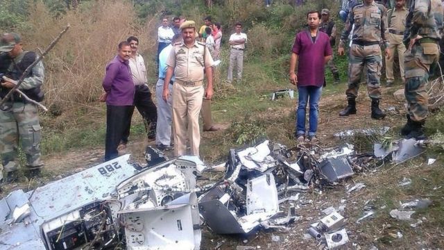 ரஜோரி பகுதியில் 2013-ல் நொருங்கி விழுந்த ட்ரோன் பாகங்கள்