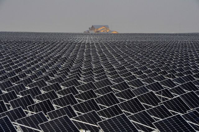 'As energias renováveis ​​já não são um sonho distante, estão mesmo disponíveis', diz Podest