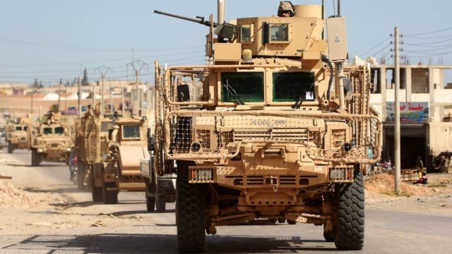 クルド勢力が支配するシリア北部マンビジに配備されている米軍主導の有志連合(3日)