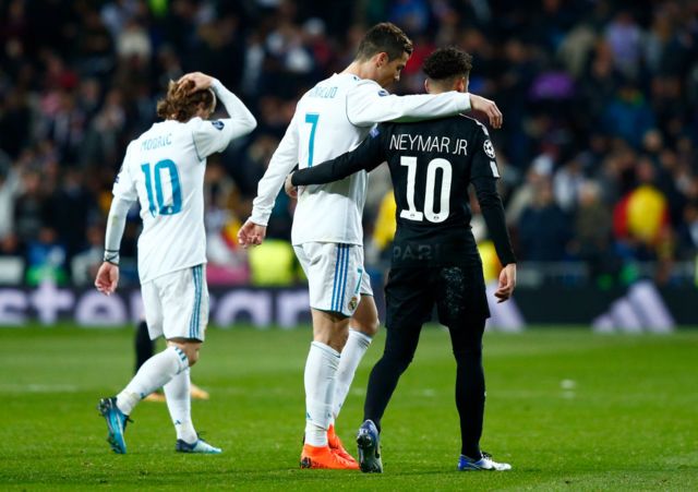 Ronaldo na Neymar bavutse ku itariki imwe nk'iyi