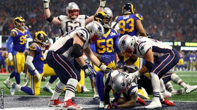 Brady Adds Sixth Ring as Patriots Claim Victory Over Rams in Super