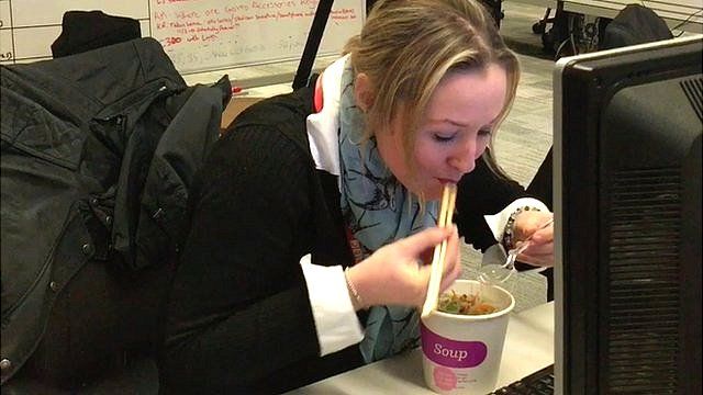 Office Etiquette Five Rules For Eating At Your Desk Bbc News