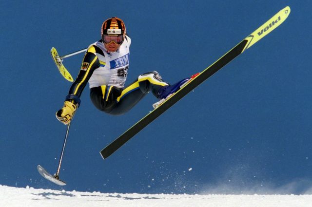 اللاعب الألماني أليكسندر سبيتز خلال دورة الألعاب الباراليمبية الشتوية عام 1998 في ناغانو في اليابان.