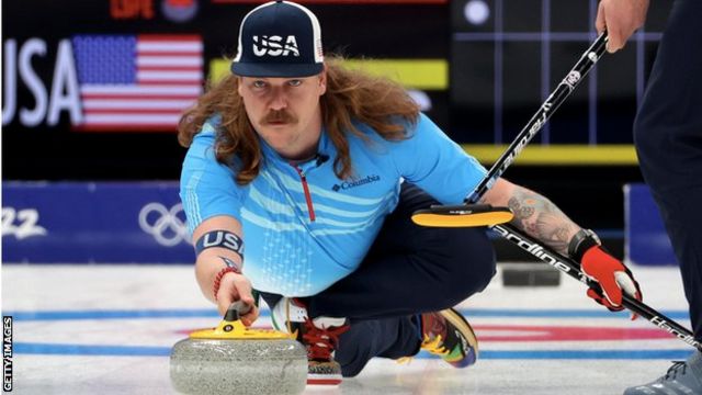 Winter Olympics 2022 - Team USA's 'rockstar' Matt Hamilton and his 'wild'  multi-coloured curling shoes - Eurosport