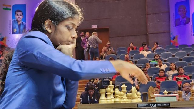Grand Master Praggnanandhaa Sister Vaishali Downs Former World Champion  Mariya Muzychuk Chess News Chess World Cup