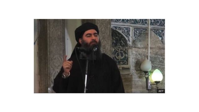Abu Bakr al-Baghdadi ဟာ ထွက်ပြေးနေရင်း ဆီးရီးယားနိုင်ငံထဲက လိုဏ်ခေါင်းတစ်ခုထဲမှာ သူ့ရဲ့အသေခံ ဗုံးခွဲအင်္ကျီကို ဖောက်ခွဲသတ်သေသွားတာလို့ အမေရိကန်သမ္မတ ဒေါ်နယ်ထရမ့်က အတည်ပြုထား