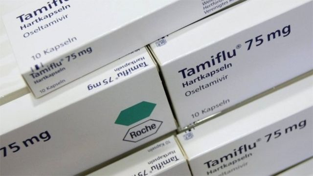 抗病毒药物达菲（Tamiflu）与被感染细胞表面的蛋白质结合，防止流感颗粒逃逸。