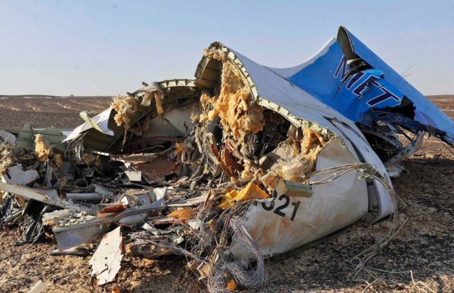 Debris from crashed Russian jet lies on the sand at the site of the crash, Sinai, Egypt, 31 October 2015.