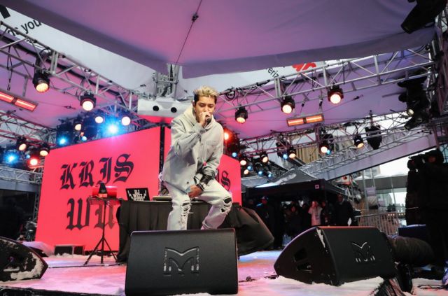 吴亦凡在超级碗前一天官方活动登台表演,受到网民的关注甚至超过比赛