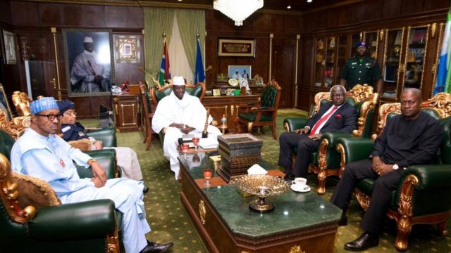 M. Buhari doit mener vendredi une délégation de dirigeants de l'Afrique de l'Ouest à Banjul pour tenter de trouver une solution à cette crise.