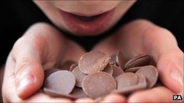 黑巧克力中的类黄酮有许多益处。(photo:BBC)