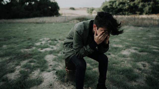 Что делать, если грустно и хочется плакать — 12 простых советов