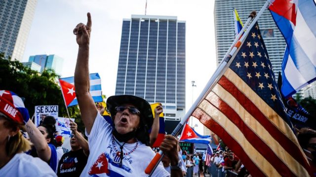 Manifestación contra el gobierno de Cuba en Miami.