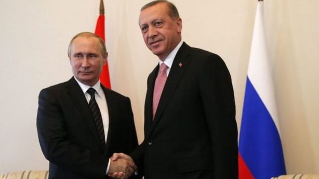 Rais wa Urusi Vradimir Putin na rais wa Uturuki, Recep Tayyip Erdogan