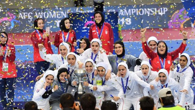 زنان ایران قهرمان فوتسال آسیا شدند - BBC News فارسی