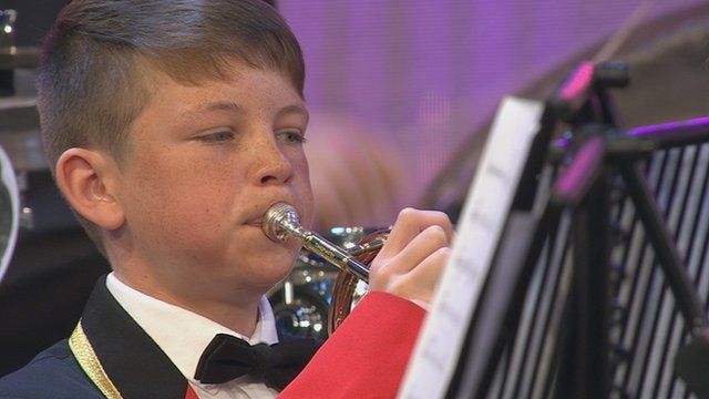 Bandiau Pres Dosbarth 4 (14) / Brass Bands Section 4 (14)