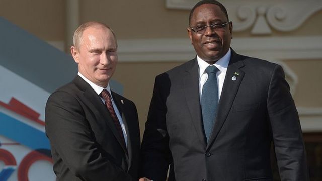 Presidents Putin and Macky Sall at a G20 Summit in St. Petersburg, Russia, 2013 (files)
