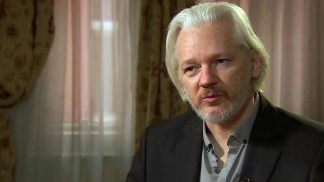 Assange back in spotlight with new Wikileaks book - BBC News