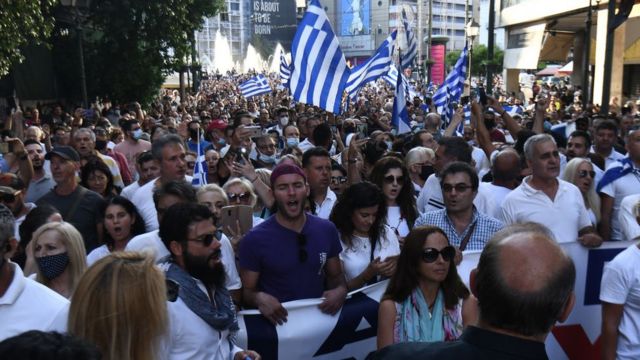متظاهرون في اليونان